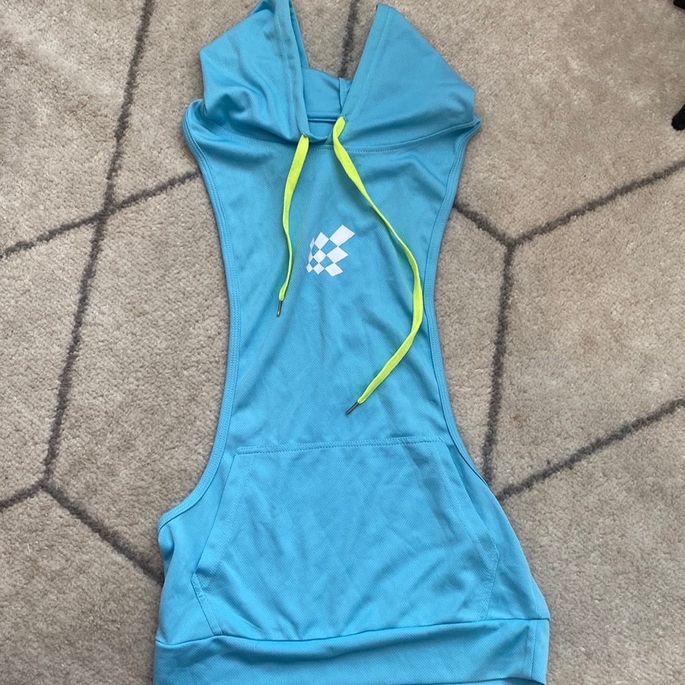 Jed north muscle tank with hood